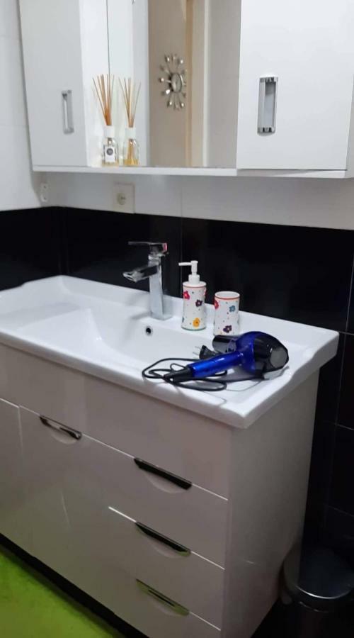 Newly Renovated House Apartment Tbilisi Bagian luar foto